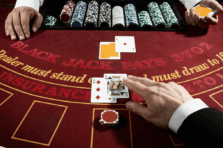 Làm Chủ Cuộc Chơi Trên Bàn Blackjack Nhờ Phong Thái Tự Tin